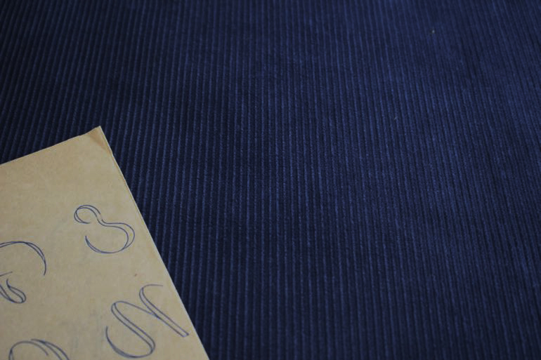 Jc 8w太コール天　バレリー ネイビー